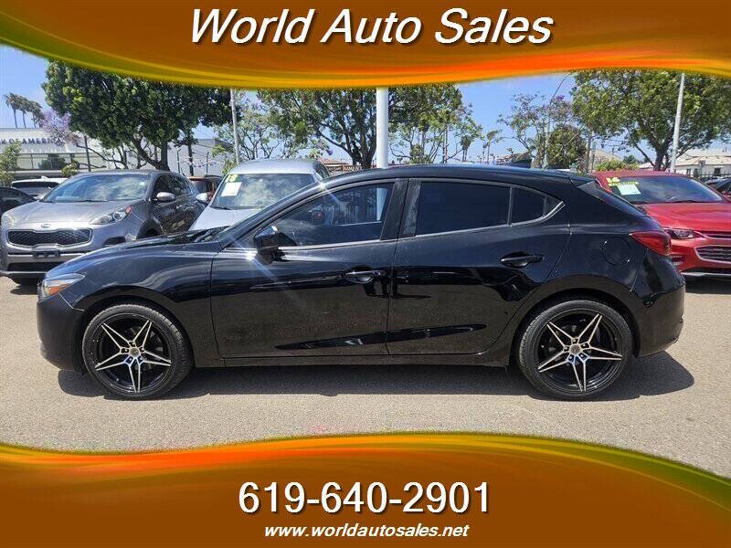 2018 Mazda MAZDA3 Touring