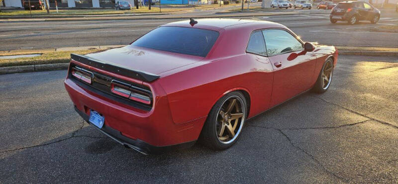 2016 Dodge Challenger R/T Scat Pack