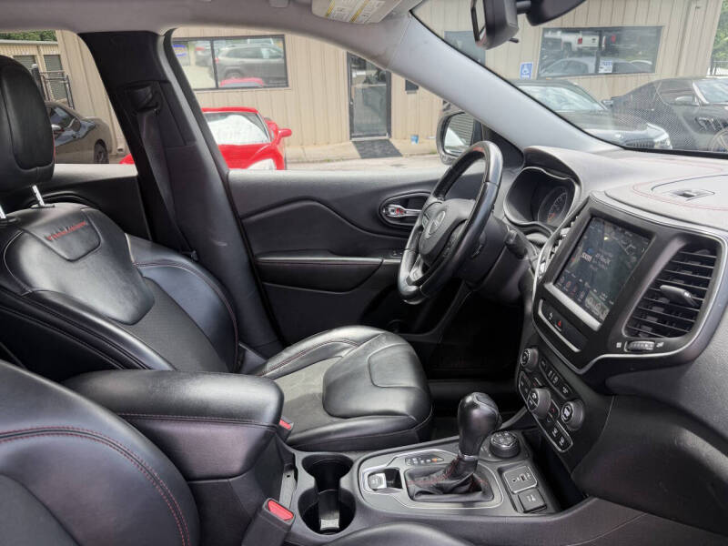 2019 Jeep Cherokee Trailhawk