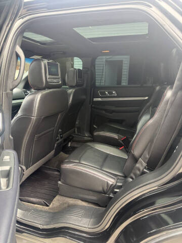 2017 Ford Explorer Sport