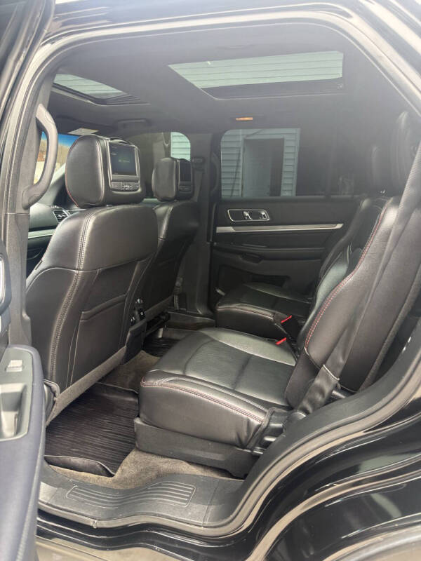 2017 Ford Explorer Sport