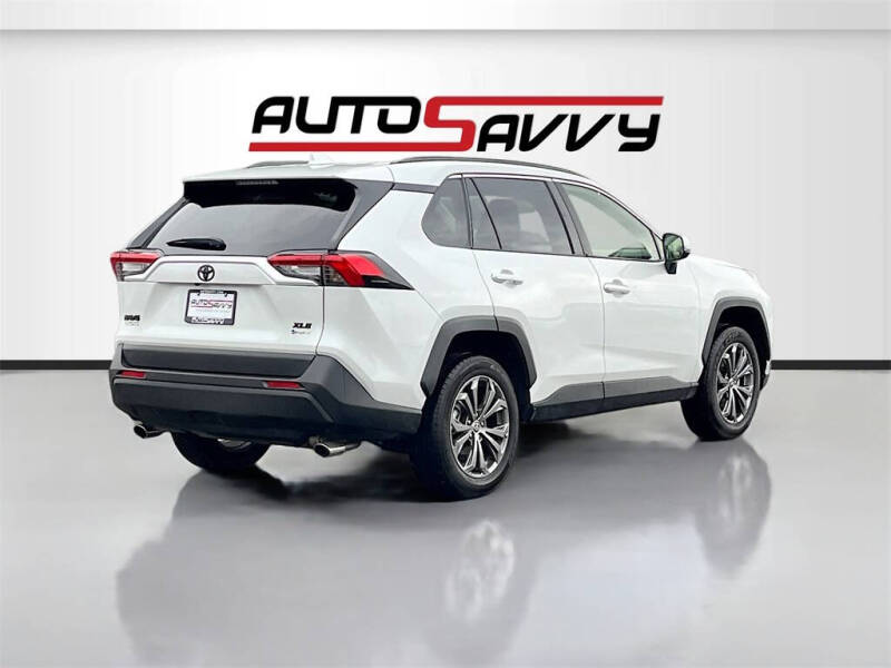 2025 Toyota RAV4 Hybrid XLE Premium