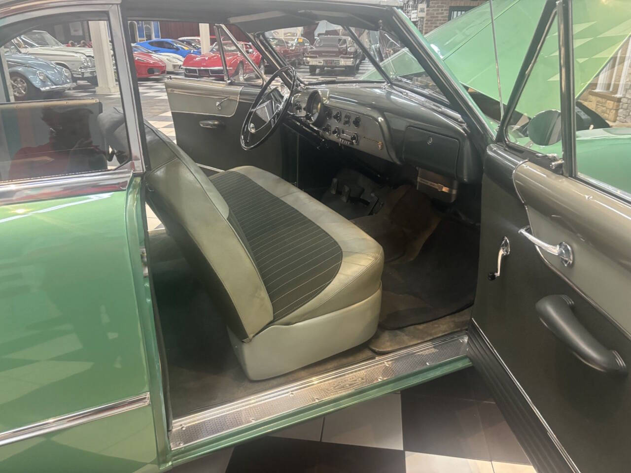 1951 Ford Victoria 32