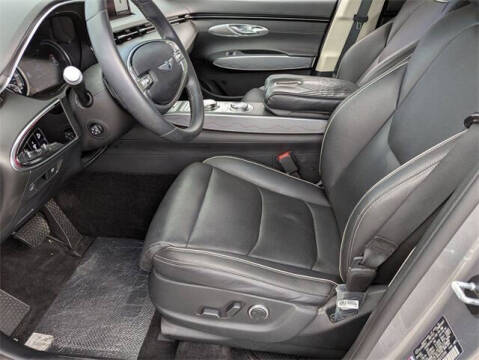 2023 Genesis GV70 2.5T Standard