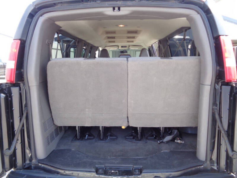 2017 Chevrolet Express LT 3500