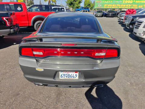 2011 Dodge Charger SE