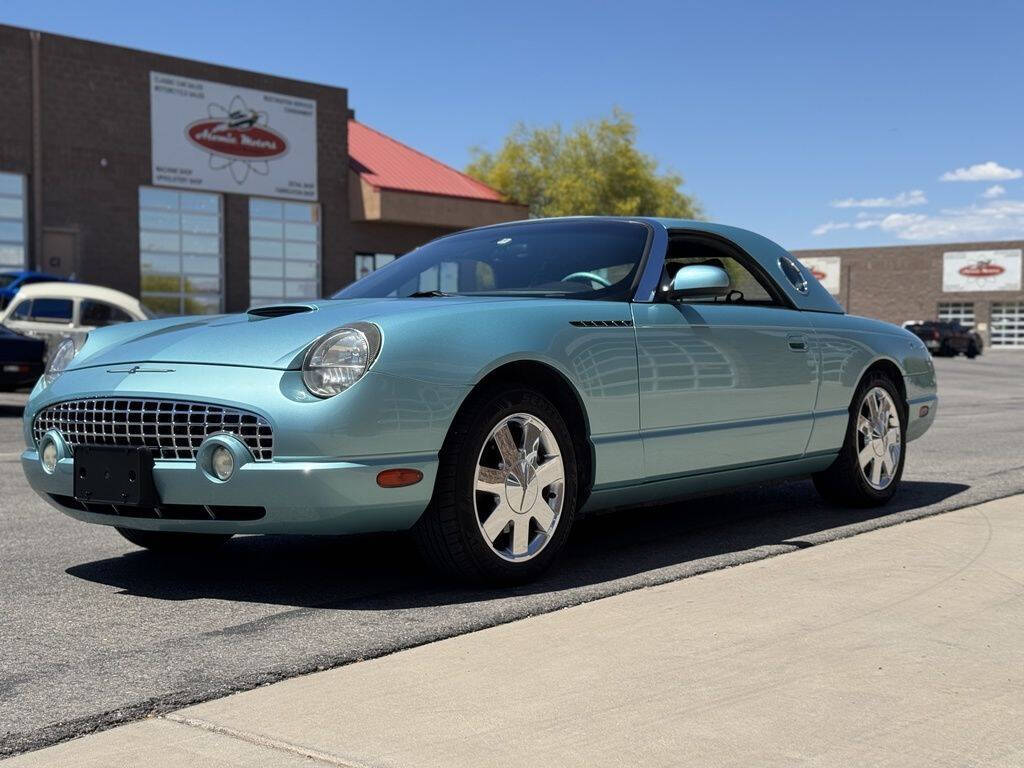 2002 Ford Thunderbird 8
