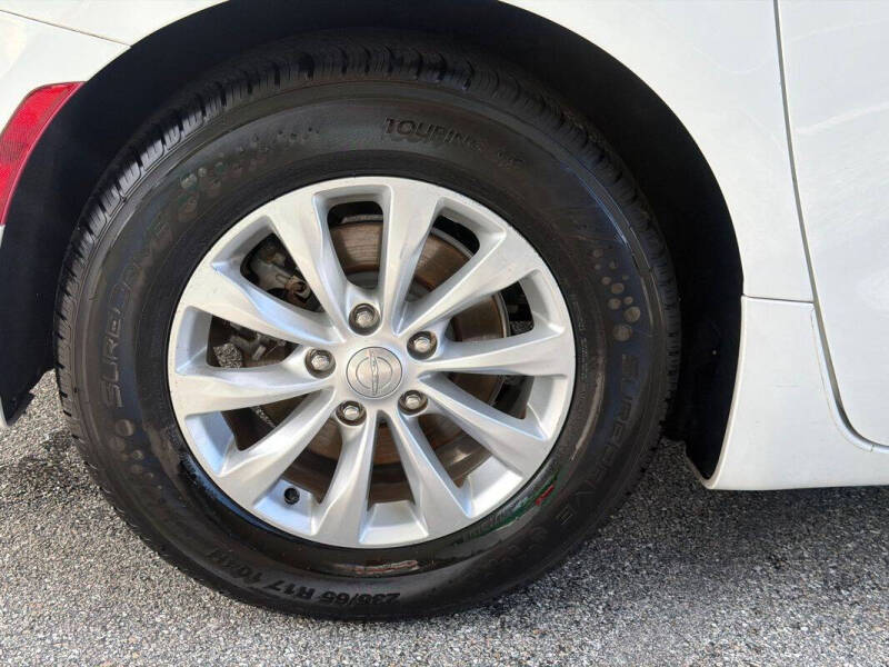 2017 Chrysler Pacifica Touring