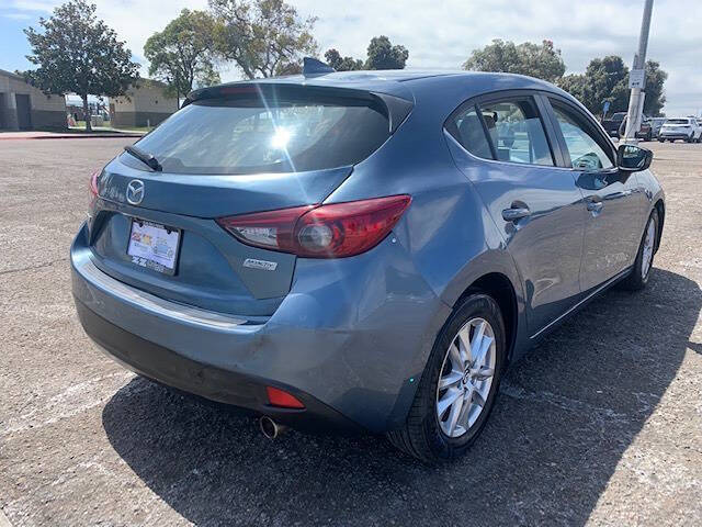 2016 Mazda MAZDA3 i Grand Touring