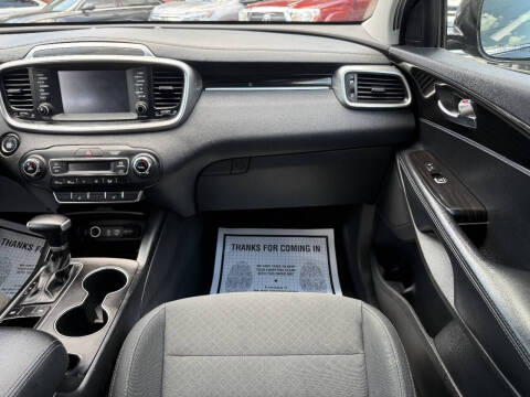 2020 Kia Sorento S V6
