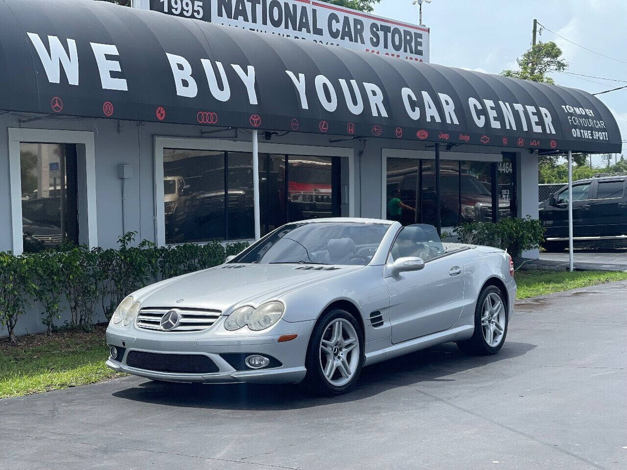 2007 MERCEDES-BENZ SL-Class Convertible - $16,900
