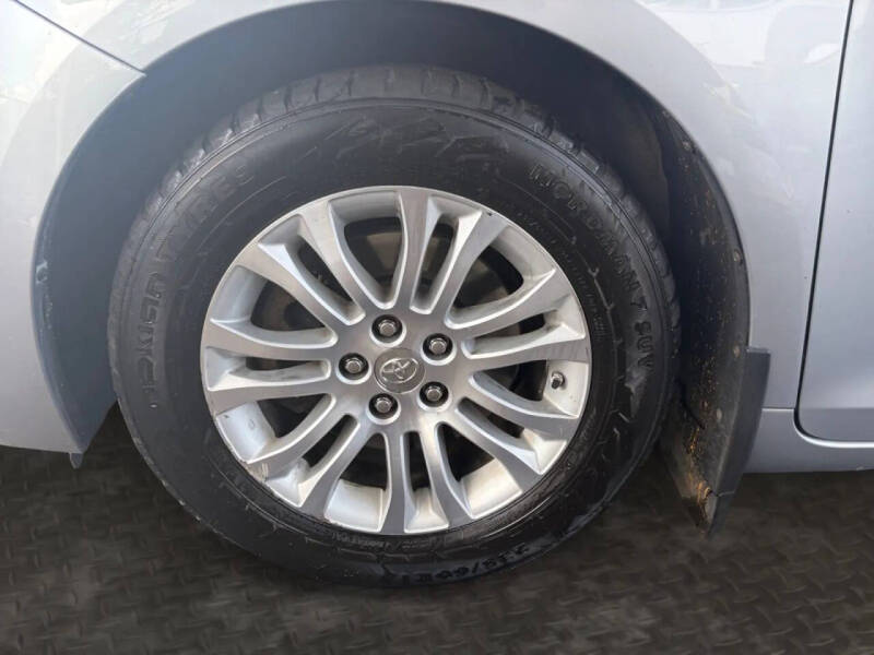 2015 Toyota Sienna