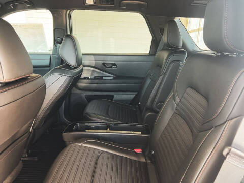 2025 Nissan Pathfinder Rock Creek