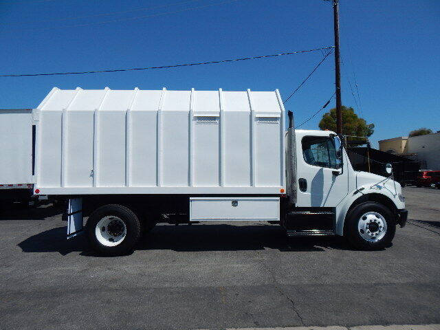 2016 Freightliner M2 106