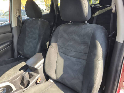 2015 Nissan Rogue SV