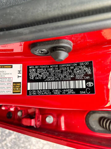 2020 Toyota Prius LE