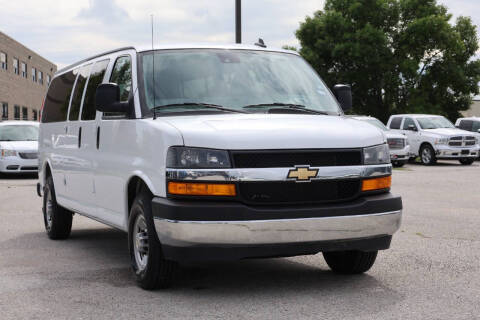2025 Chevrolet Express LT 3500