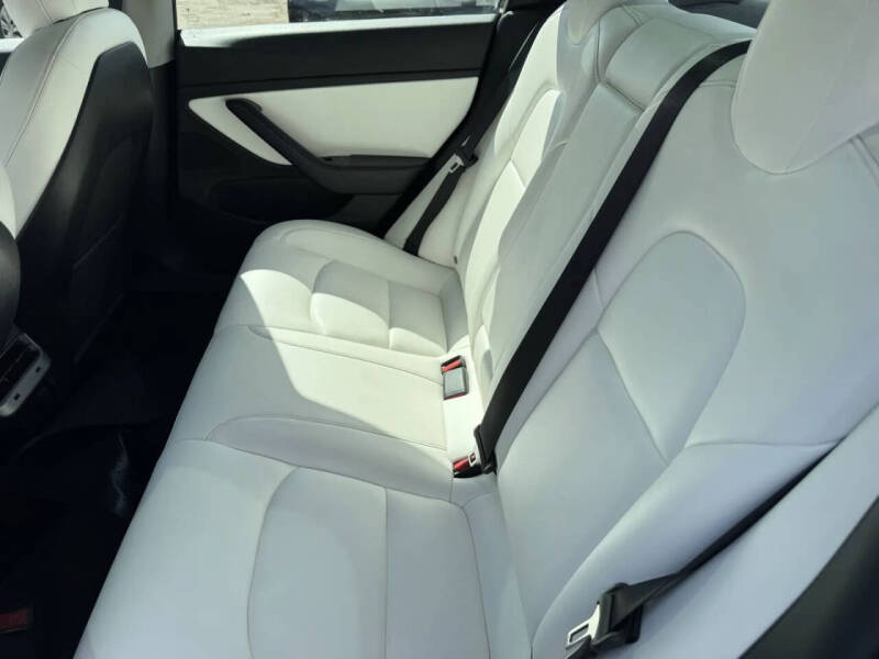 2019 Tesla Model 3 Standard Range Plus