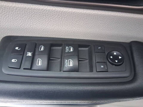 2021 Chrysler Voyager LX