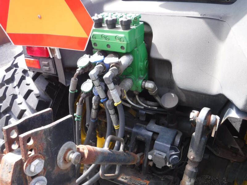2012 John Deere 5083 EN