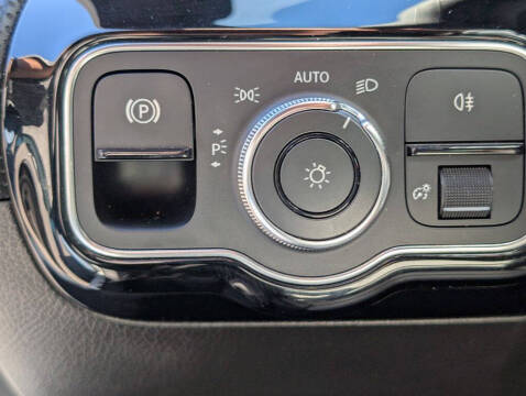 2019 Mercedes-Benz A-Class A 220