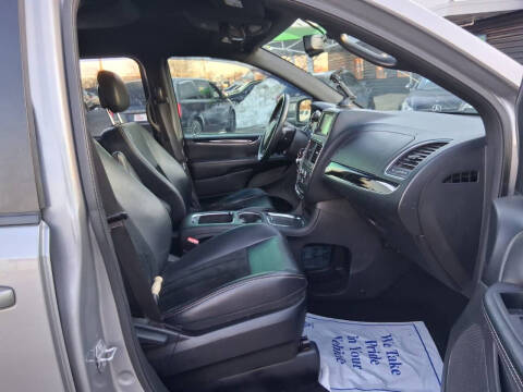 2014 Dodge Grand Caravan SXT 30th Anniversary