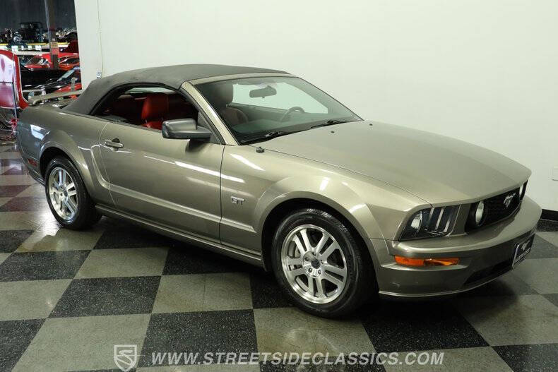 2005 Ford Mustang