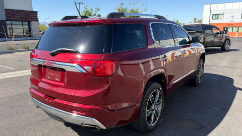 2017 GMC Acadia Denali