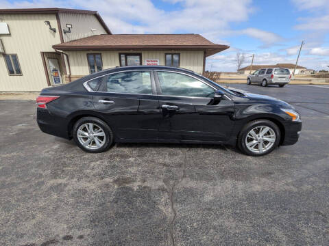 2015 Nissan Altima for sale at Pro Source Auto Sales in Otterbein IN