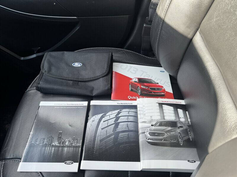 2013 Ford Taurus SEL