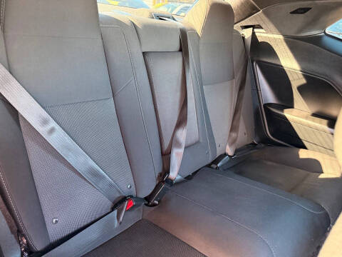 2016 Dodge Challenger R/T Shaker