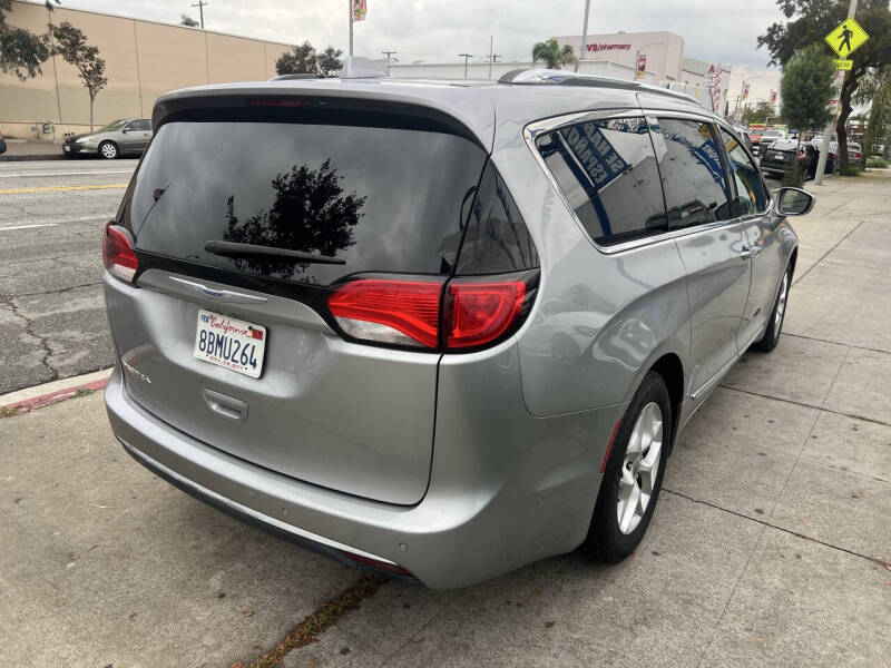 2018 Chrysler Pacifica Touring L Plus
