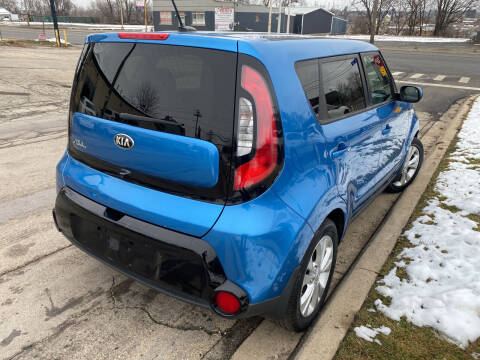 2016 Kia Soul +