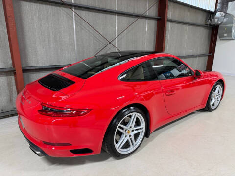 2018 Porsche 911 Carrera