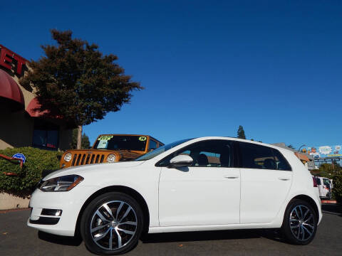 2016 Volkswagen Golf TSI SE