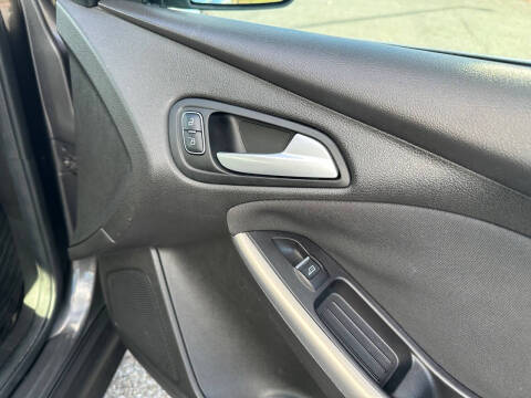 2015 Ford Focus Titanium