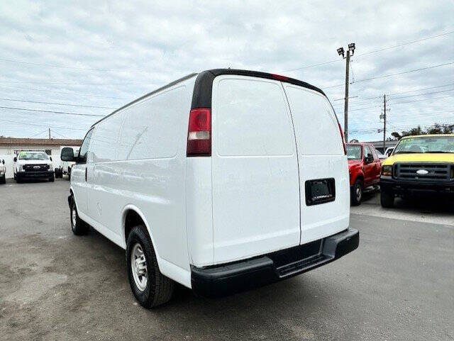 2018 Chevrolet Express 2500