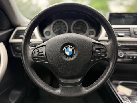 2016 BMW 3 Series 320i