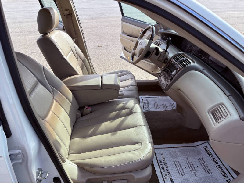 2003 Toyota Avalon XLS