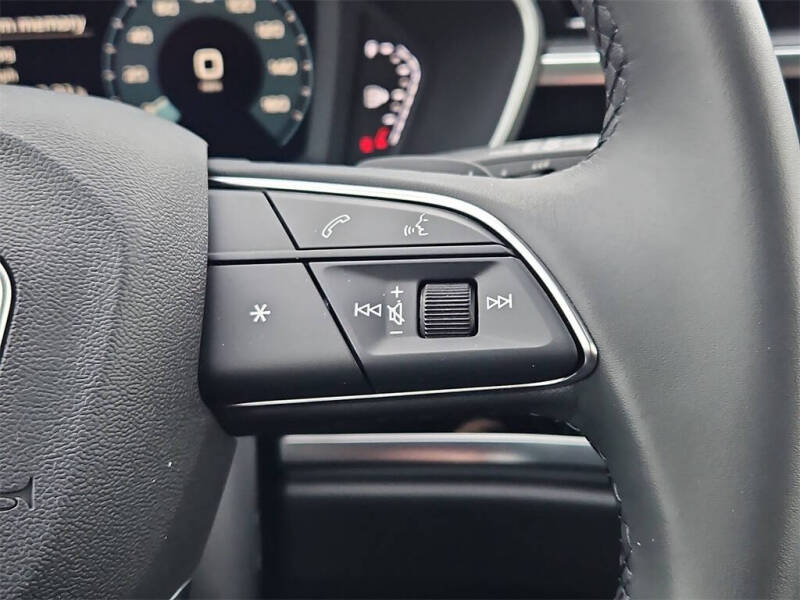 2025 Audi Q3 quattro S line Premium 45 TFSI