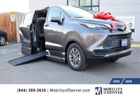 2022 Toyota Sienna for sale at CO Fleet & Mobility in Denver CO