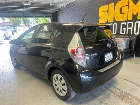 2013 Toyota Prius c Three