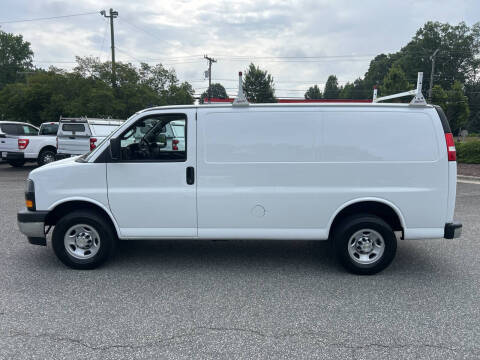2022 Chevrolet Express 2500