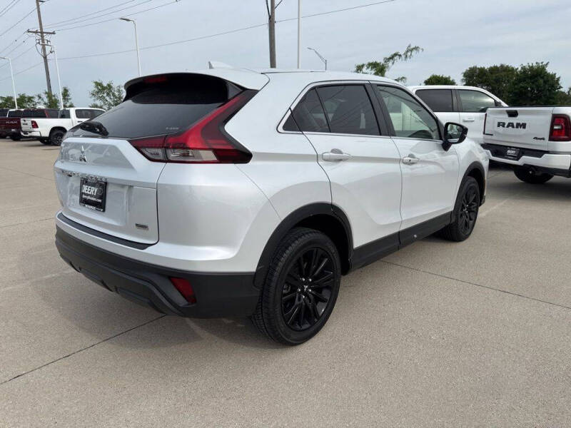 2024 Mitsubishi Eclipse Cross LE