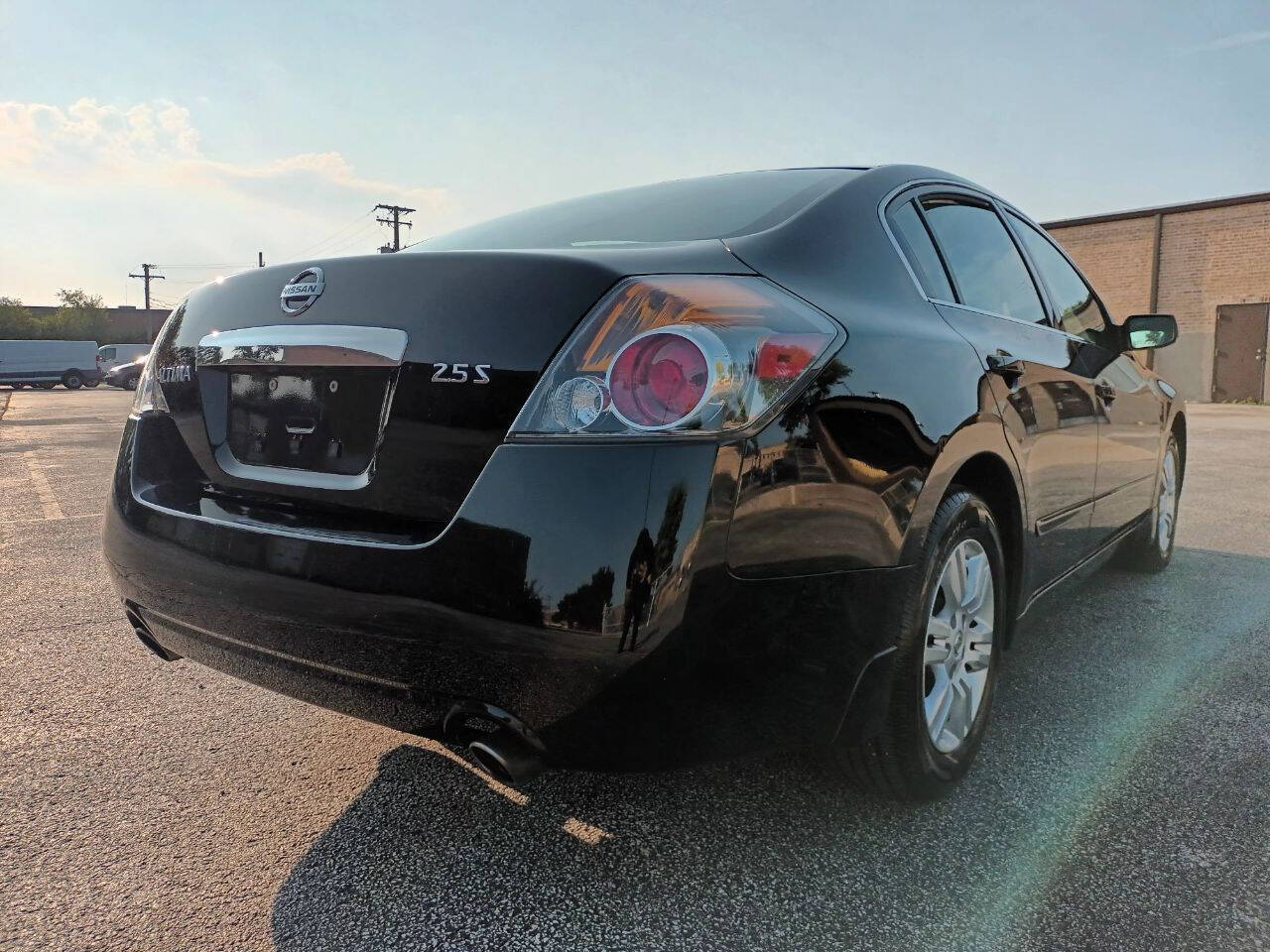 2012 Nissan Altima for sale at Ideal Cars LLC in Skokie, IL