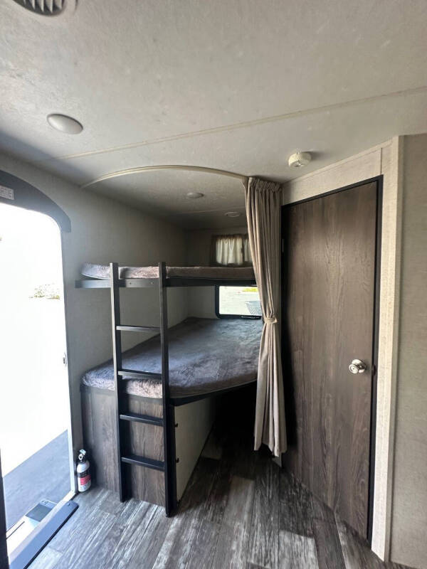 2020 Starcraft RV SUPERLITE 241BH