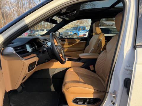 2023 Jeep Grand Cherokee L Summit