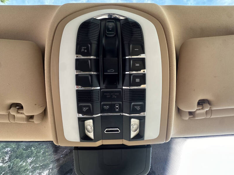 2013 Porsche Cayenne Tiptronic