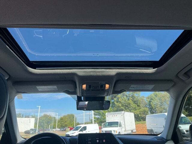 2023 Toyota Highlander 24