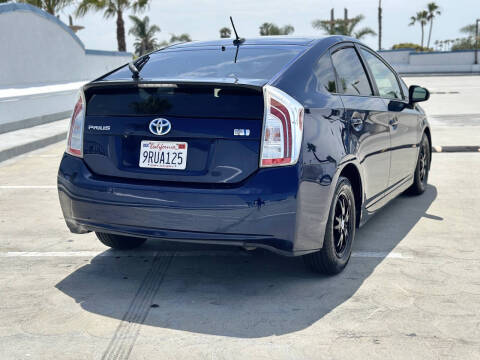 2014 Toyota Prius Three